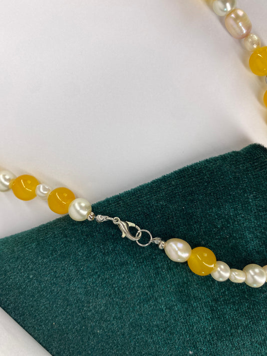 Colar Ágata amarelo em prateado